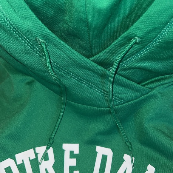 UNDER ARMOUR HOODED NORTER DAME SWEATSHIRT🍀⭐️🍀⭐️🍀⭐️💚⭐️🍀⭐️💚 - Picture 3 of 10